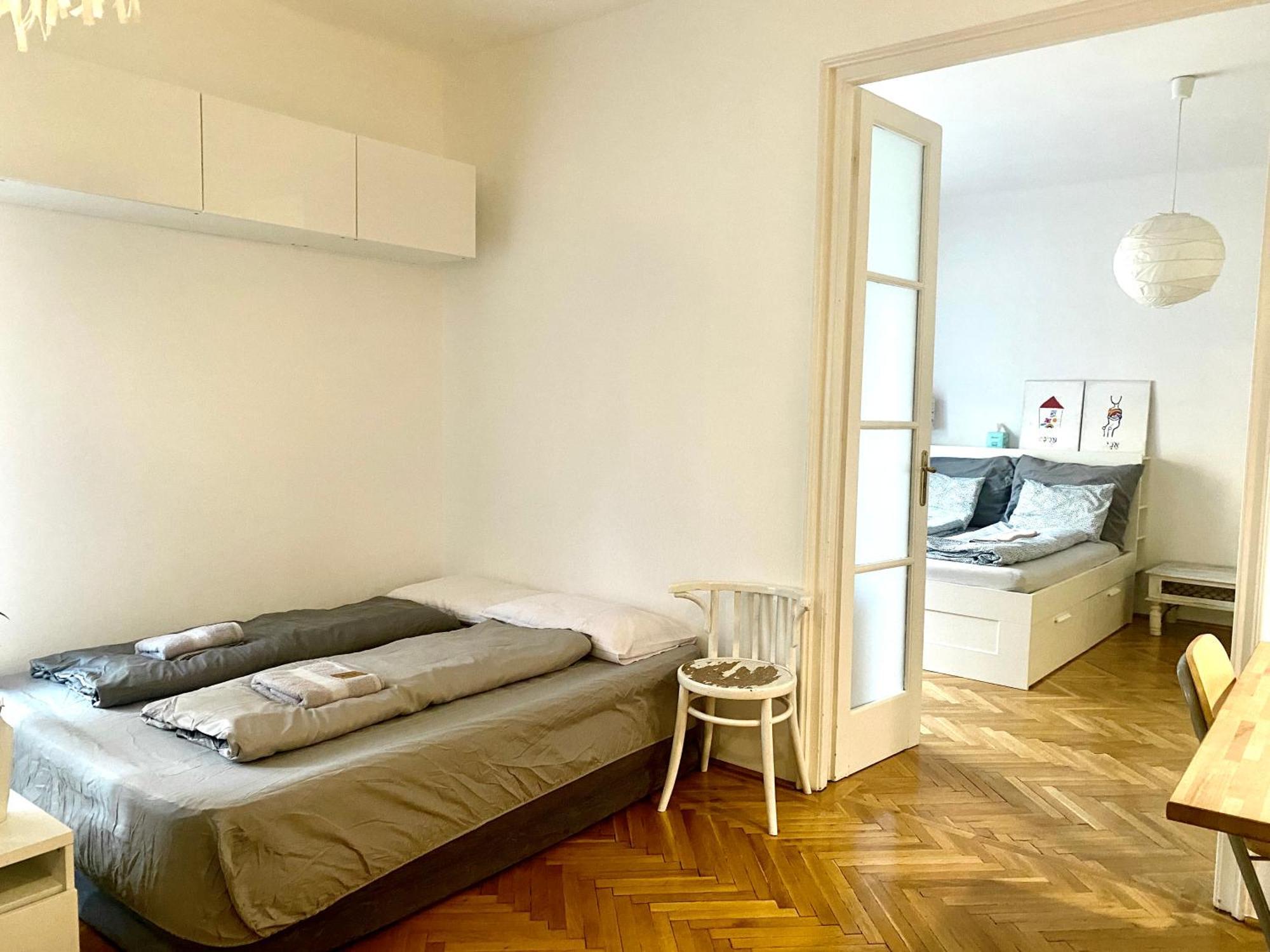Radnoti Art Flat Apartmán *